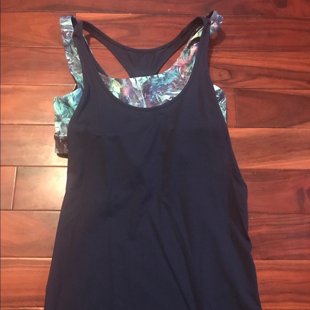 LuluLemon size 4